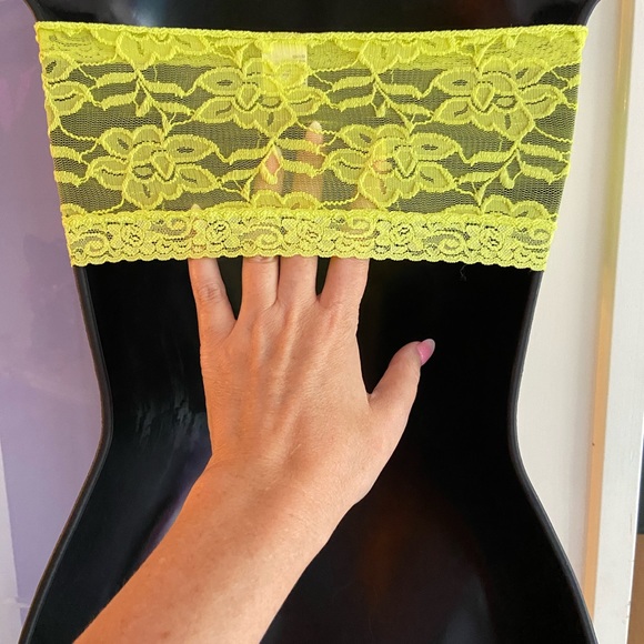 Neon yellow lace bra 💛 size medium - Picture 3 of 5